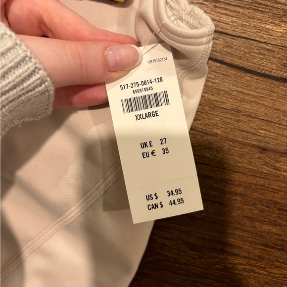 Hollister/Gilly Hicks Actice Tank - Picture 2 of 4